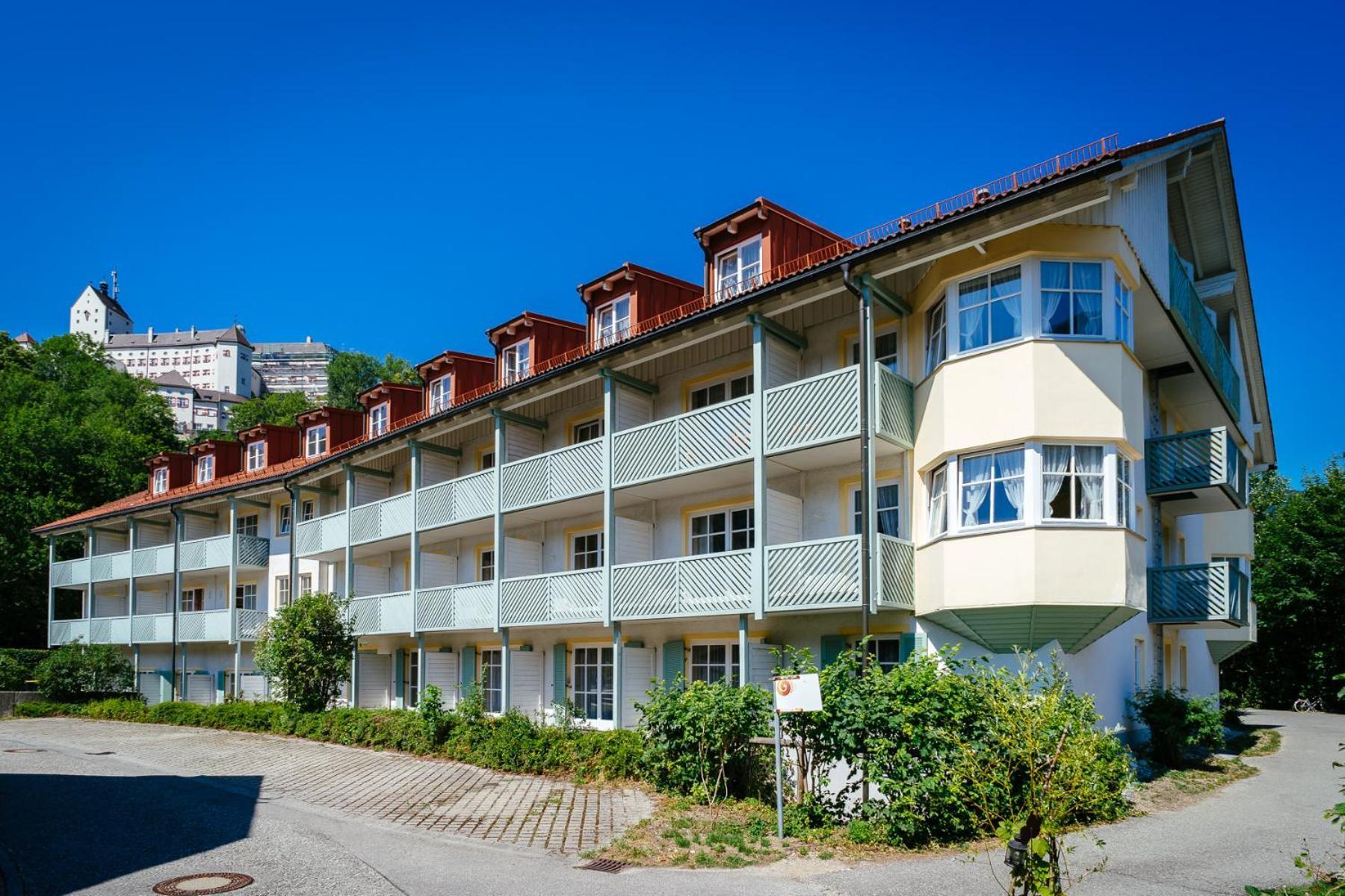 Burghotel Aschau アシャウ・イム・キームガウ エクステリア 写真